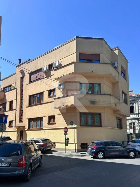 Piata Romana, spatiu de birouri, 180 mp