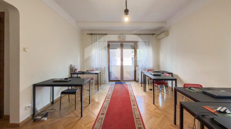 Piata Romana, spatiu de birouri, 180 mp